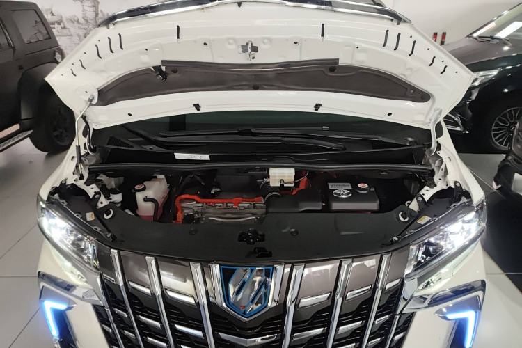 Used Toyota Vellfire 2020 Dual-Engine 2.5L Black Gold Limited Edition Engine Bay
