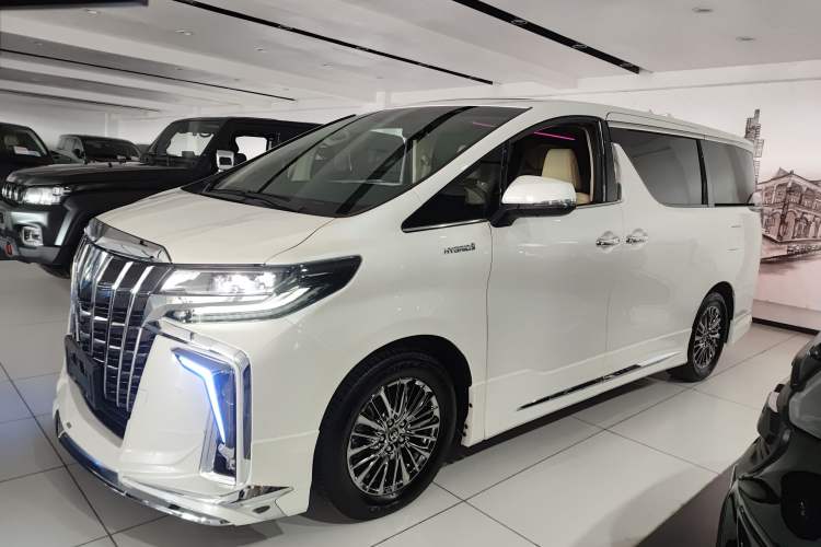 Used Toyota Vellfire 2020 Dual-Engine 2.5L Black Gold Limited Edition Left Side