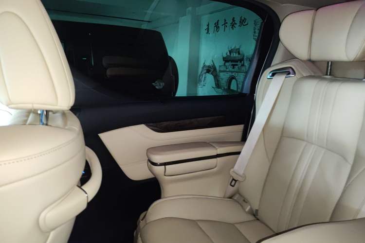 Used Toyota Vellfire 2020 Dual-Engine 2.5L Black Gold Limited Edition Right Rear Door Interior