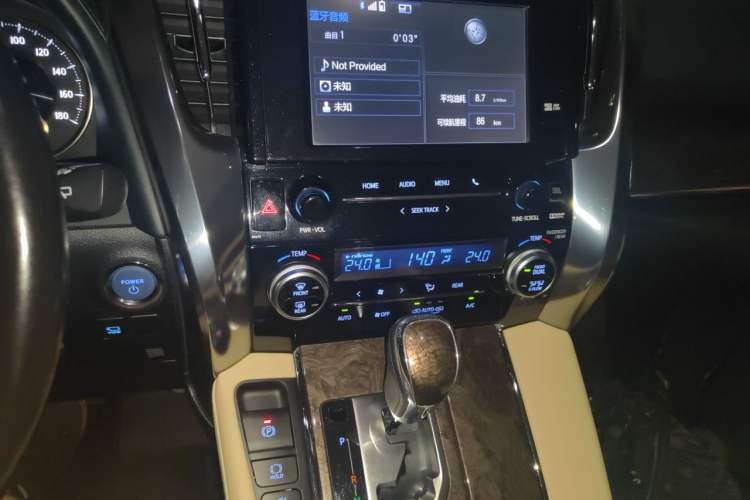 Used Toyota Vellfire 2019 Dual-Engine 2.5L HV Prestige Edition Audio And AC Panel