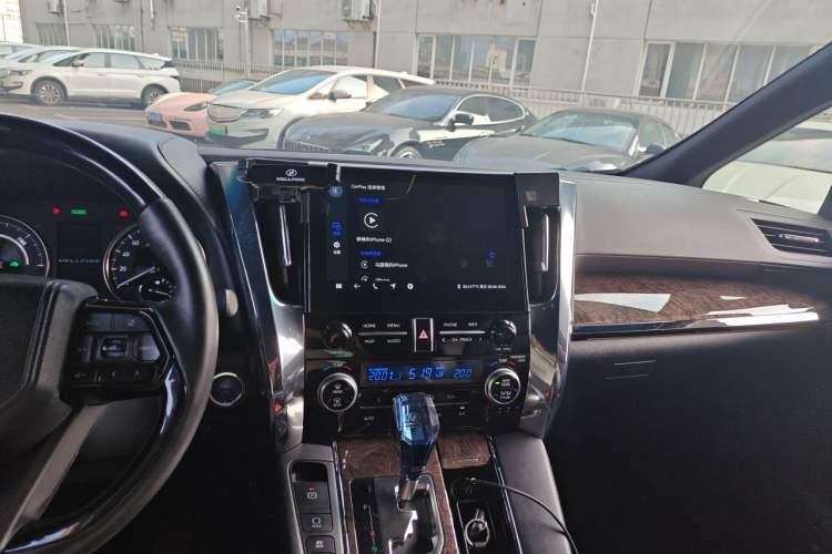 Used Toyota Vellfire 2019 Dual-Engine 2.5L HV Prestige Edition Audio And AC Panel