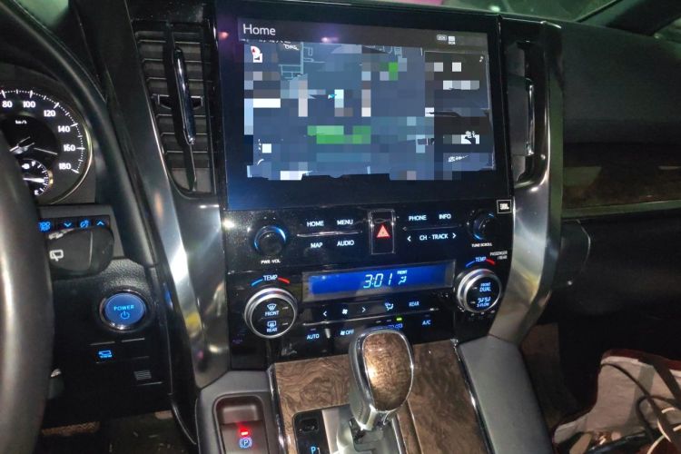 Used Toyota Vellfire 2019 Dual-Engine 2.5L HV Luxury Edition Audio And AC Panel