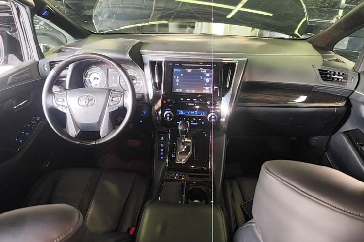 Used Toyota Vellfire 2019 Dual-Engine 2.5L HV Luxury Edition Center Console