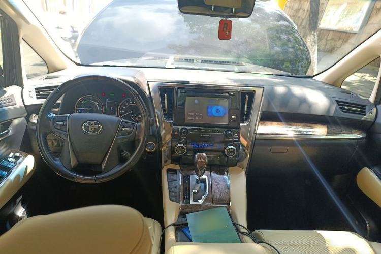 Used Toyota Vellfire 2019 Dual-Engine 2.5L HV Prestige Edition Center Console