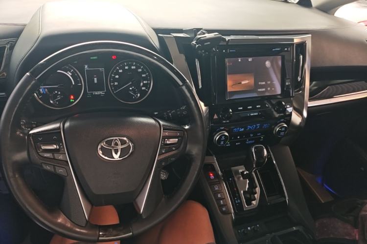 Used Toyota Vellfire 2019 Dual-Engine 2.5L HV Luxury Edition Center Console