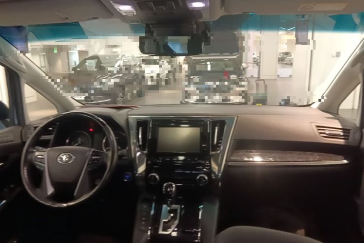 Used Toyota Vellfire 2019 Dual-Engine 2.5L HV Luxury Edition Center Console