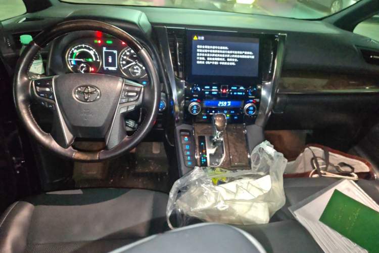 Used Toyota Vellfire 2019 Dual-Engine 2.5L HV Luxury Edition Center Console