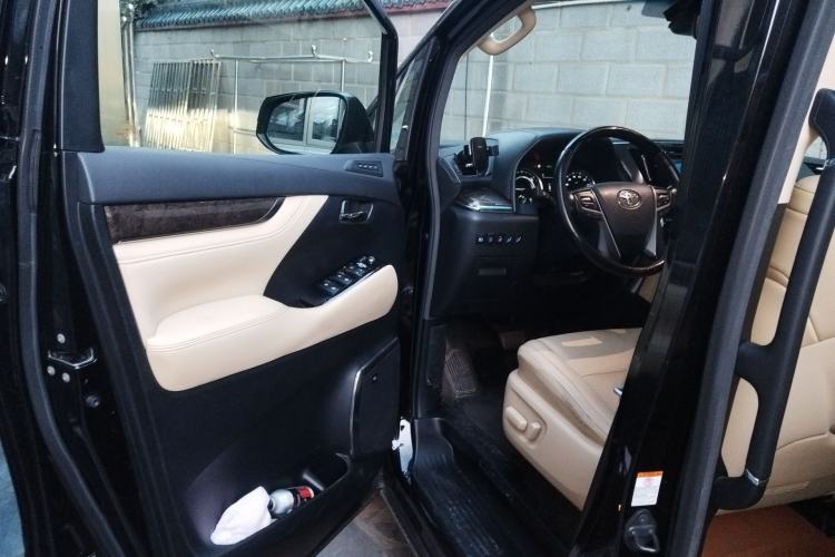 Used Toyota Vellfire 2019 Dual-Engine 2.5L HV Prestige Edition Driver Seat
