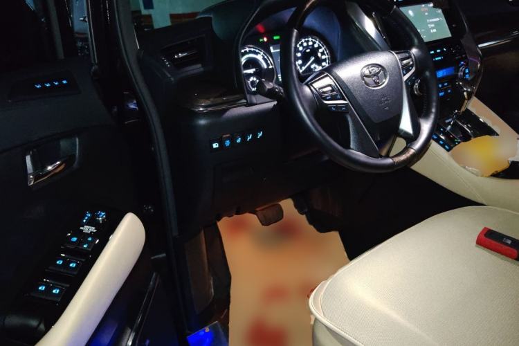 Used Toyota Vellfire 2019 Dual-Engine 2.5L HV Prestige Edition Driver Seat