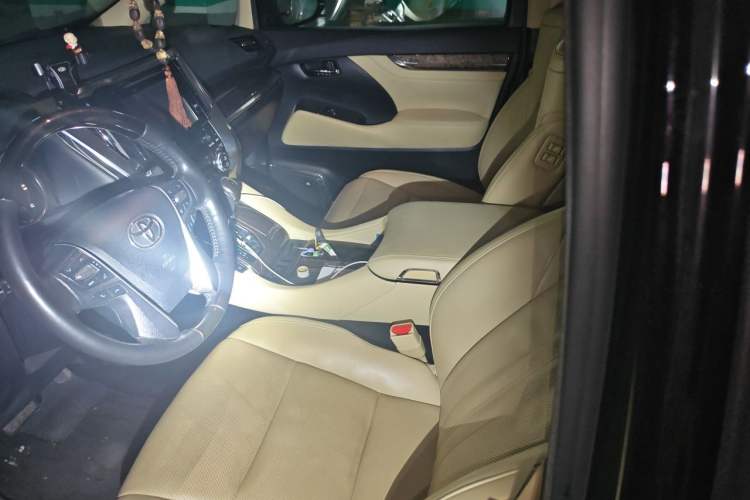 Used Toyota Vellfire 2019 Dual-Engine 2.5L HV Prestige Edition Driver Seat