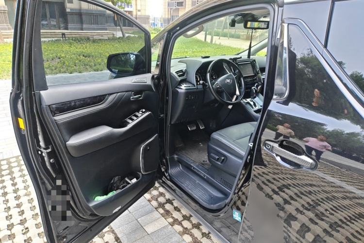 Used Toyota Vellfire 2019 Dual-Engine 2.5L HV Luxury Edition Driver Seat
