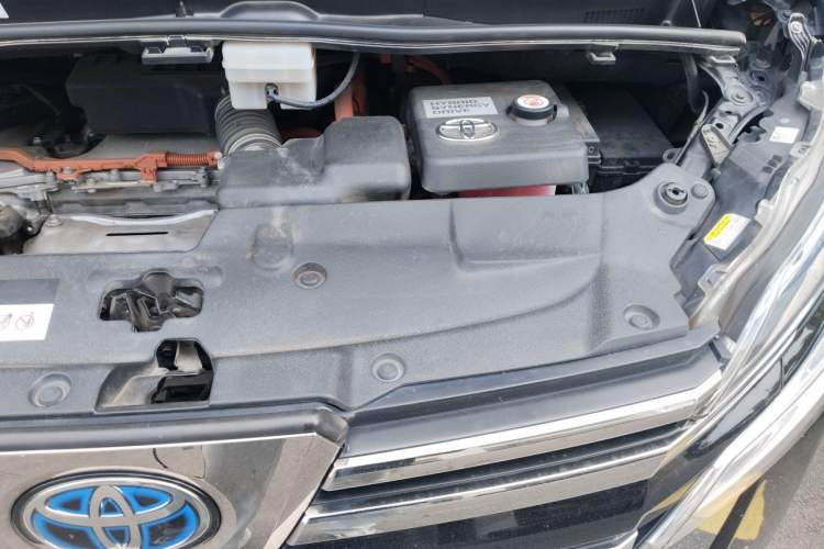 Used Toyota Vellfire 2019 Dual-Engine 2.5L HV Luxury Edition Engine Bay Left