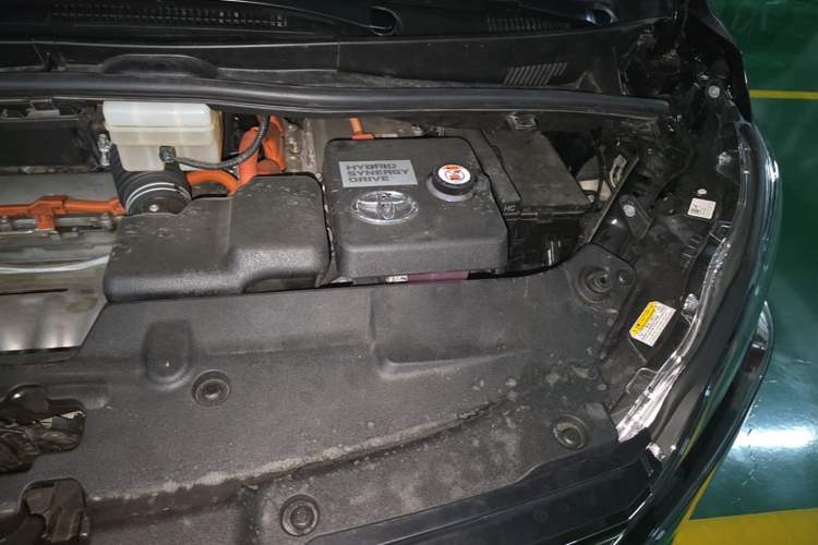 Used Toyota Vellfire 2019 Dual-Engine 2.5L HV Luxury Edition Engine Bay Left