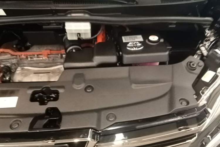 Used Toyota Vellfire 2019 Dual-Engine 2.5L HV Luxury Edition Engine Bay Left