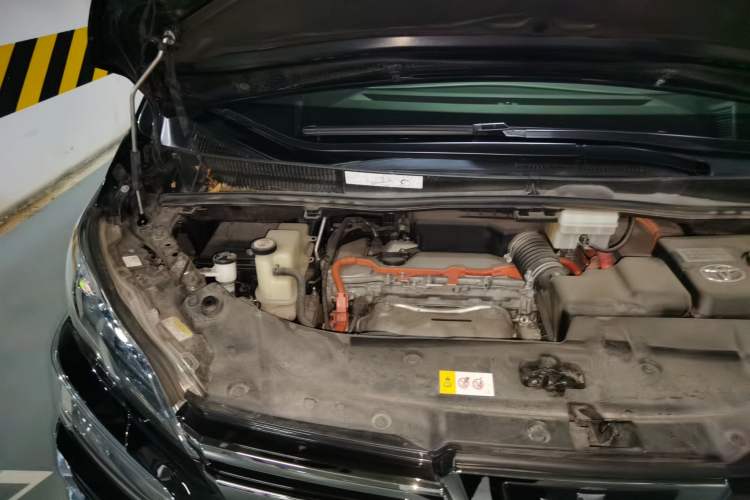 Used Toyota Vellfire 2019 Dual-Engine 2.5L HV Luxury Edition Engine Bay Right
