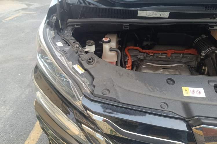 Used Toyota Vellfire 2019 Dual-Engine 2.5L HV Prestige Edition Engine Bay Right