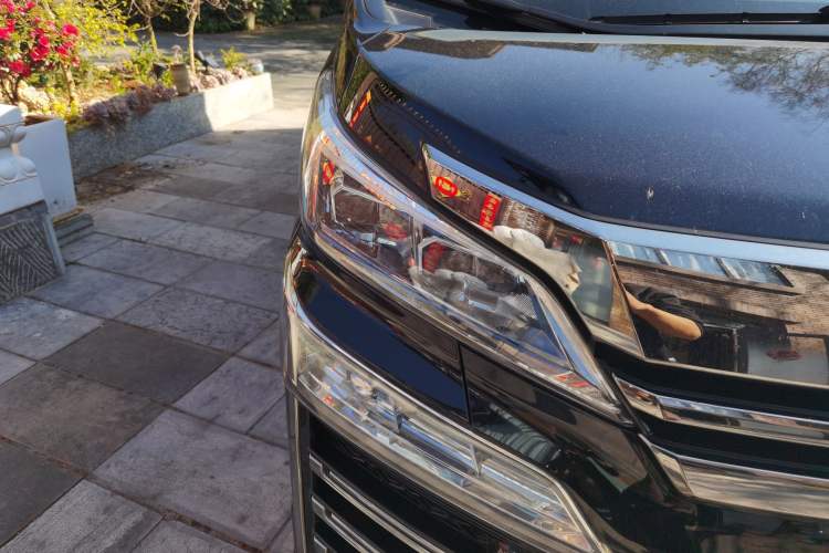 Used Toyota Vellfire 2019 Dual-Engine 2.5L HV Prestige Edition Exterior 3