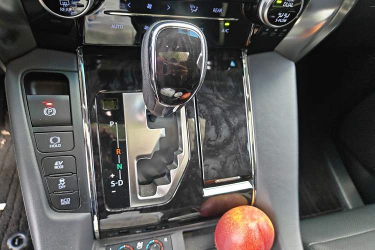 Used Toyota Vellfire 2019 Dual-Engine 2.5L HV Luxury Edition Gear Lever