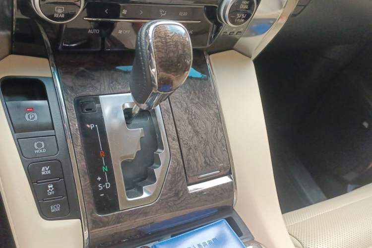 Used Toyota Vellfire 2019 Dual-Engine 2.5L HV Prestige Edition Gear Lever