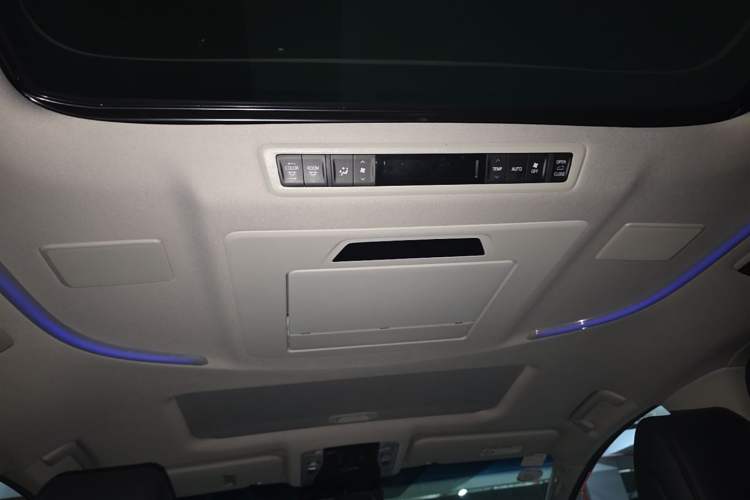 Used Toyota Vellfire 2019 Dual-Engine 2.5L HV Luxury Edition Headliner