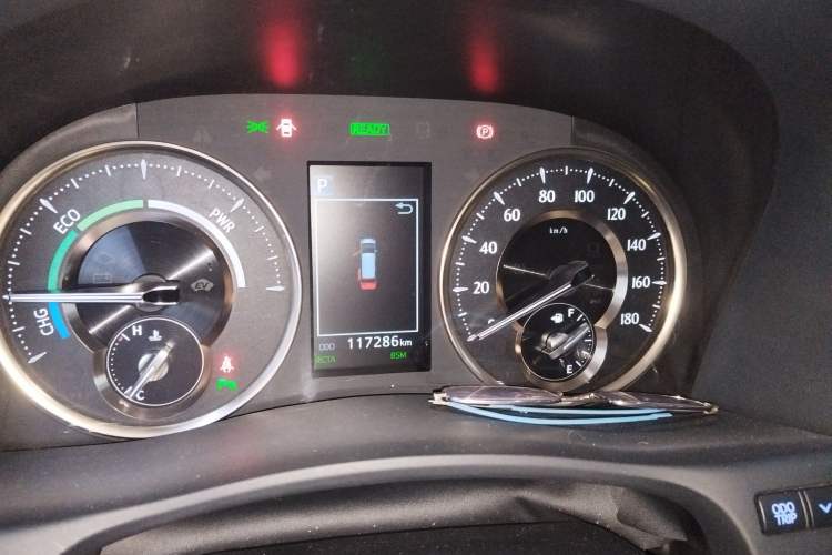Used Toyota Vellfire 2019 Dual-Engine 2.5L HV Prestige Edition Instrument Cluster