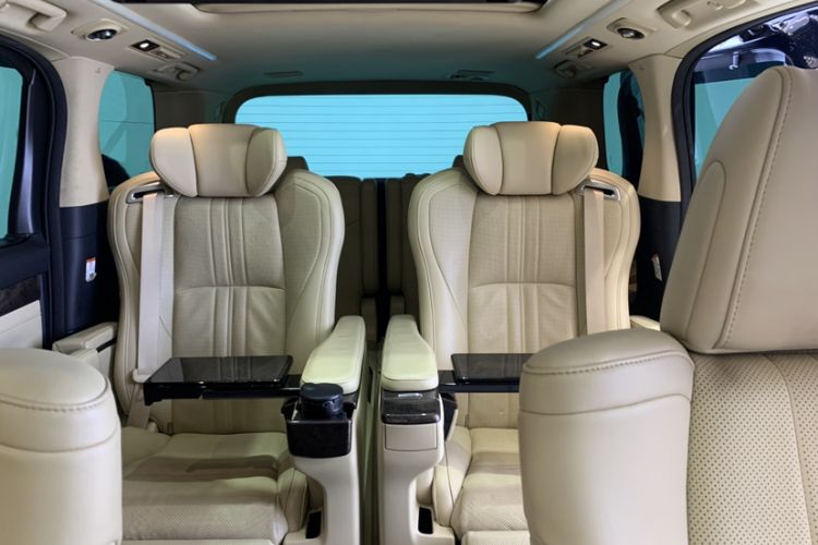 Used Toyota Vellfire 2019 Dual-Engine 2.5L HV Prestige Edition Interior 11