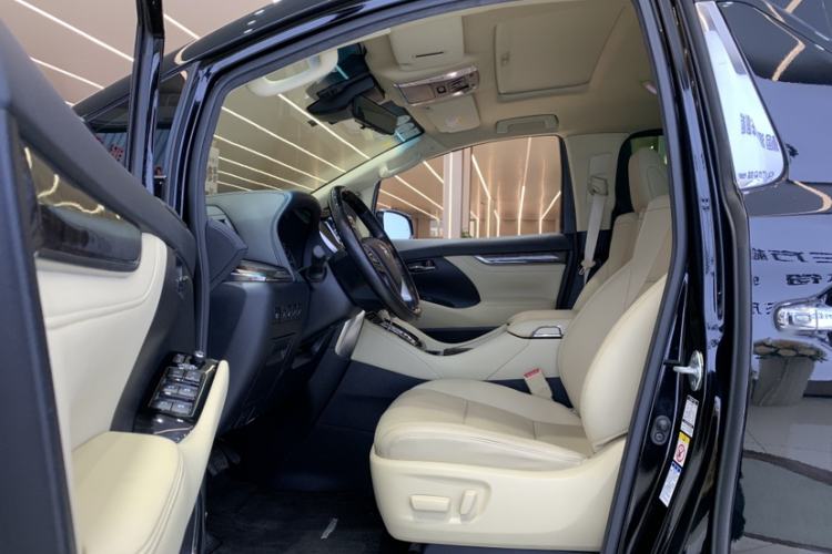 Used Toyota Vellfire 2019 Dual-Engine 2.5L HV Prestige Edition Interior 3