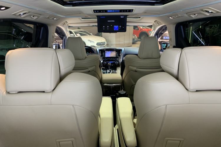 Used Toyota Vellfire 2019 Dual-Engine 2.5L HV Prestige Edition Interior 5