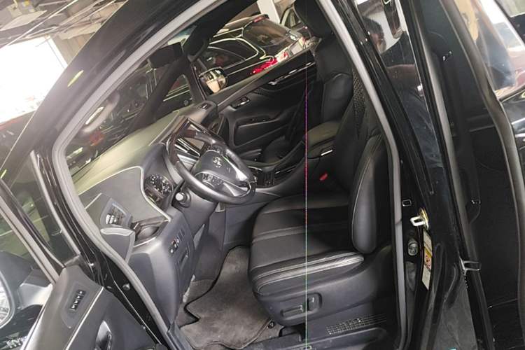 Used Toyota Vellfire 2019 Dual-Engine 2.5L HV Luxury Edition Left Front Seat