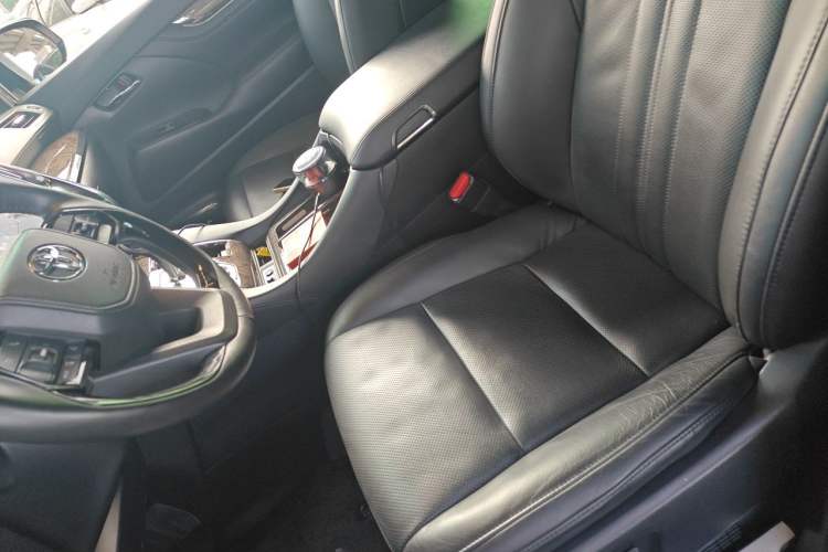 Used Toyota Vellfire 2019 Dual-Engine 2.5L HV Prestige Edition Left Front Seat