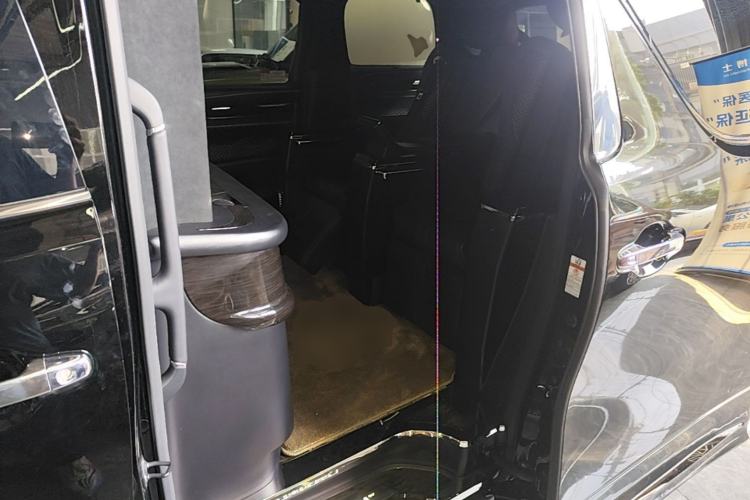 Used Toyota Vellfire 2019 Dual-Engine 2.5L HV Luxury Edition Left Rear Seat