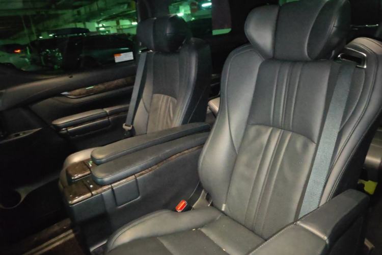 Used Toyota Vellfire 2019 Dual-Engine 2.5L HV Luxury Edition Left Rear Seat