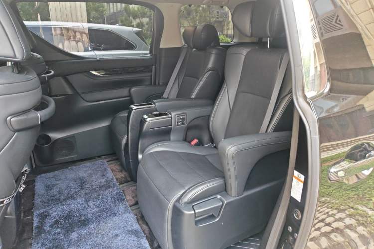 Used Toyota Vellfire 2019 Dual-Engine 2.5L HV Luxury Edition Left Rear Seat