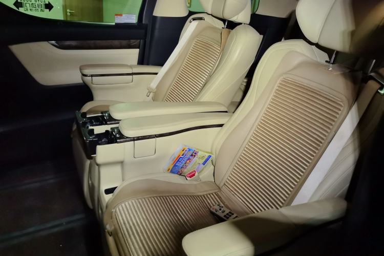 Used Toyota Vellfire 2019 Dual-Engine 2.5L HV Prestige Edition Left Rear Seat