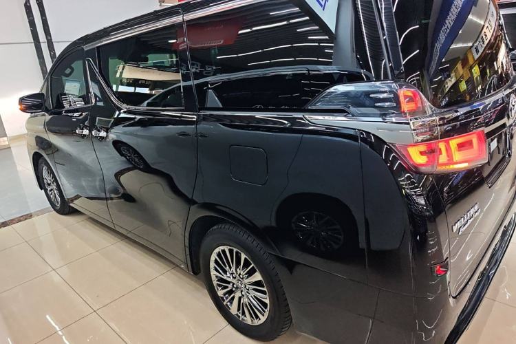 Used Toyota Vellfire 2019 Dual-Engine 2.5L HV Prestige Edition Left Side
