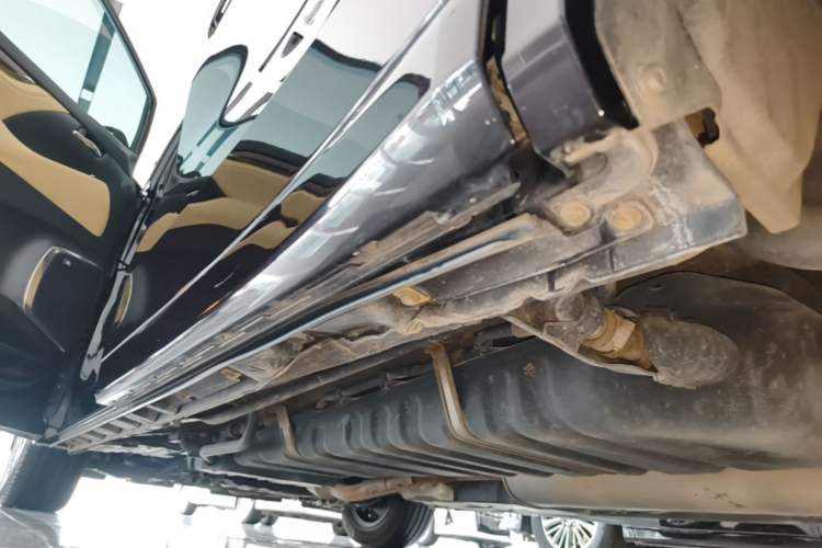 Used Toyota Vellfire 2019 Dual-Engine 2.5L HV Prestige Edition Left Side Sill