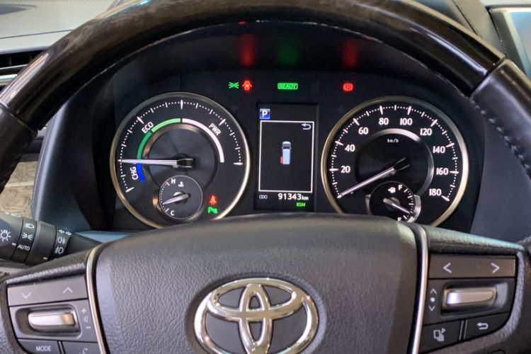 Used Toyota Vellfire 2019 Dual-Engine 2.5L HV Prestige Edition Odometer Close Up