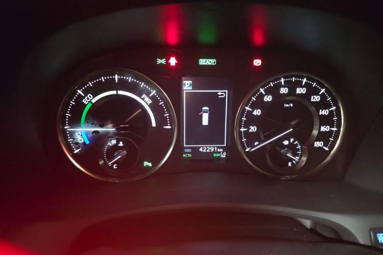 Used Toyota Vellfire 2019 Dual-Engine 2.5L HV Luxury Edition Odometer Close Up