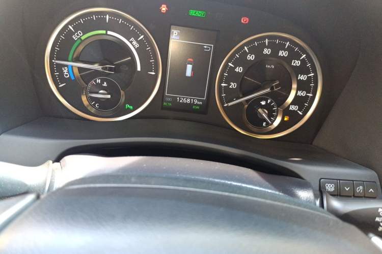 Used Toyota Vellfire 2019 Dual-Engine 2.5L HV Prestige Edition Odometer Close Up