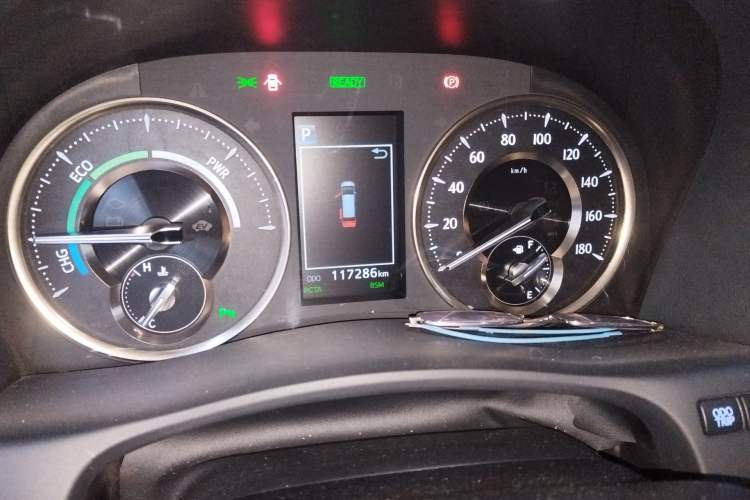 Used Toyota Vellfire 2019 Dual-Engine 2.5L HV Prestige Edition Odometer Close Up