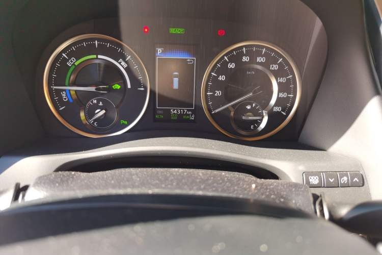 Used Toyota Vellfire 2019 Dual-Engine 2.5L HV Prestige Edition Odometer Close Up
