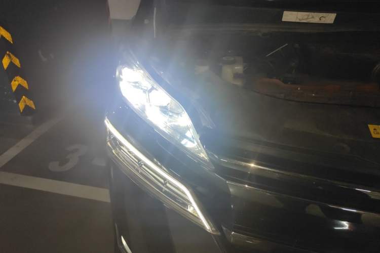 Used Toyota Vellfire 2019 Dual-Engine 2.5L HV Prestige Edition Right Front Headlight