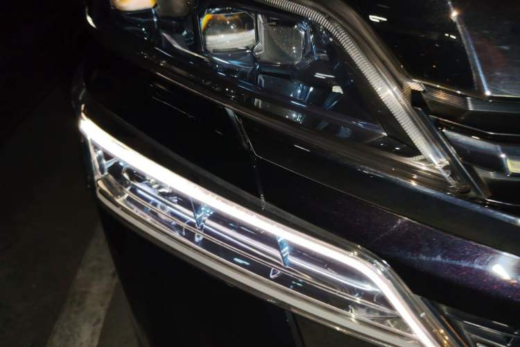 Used Toyota Vellfire 2019 Dual-Engine 2.5L HV Prestige Edition Right Front Headlight