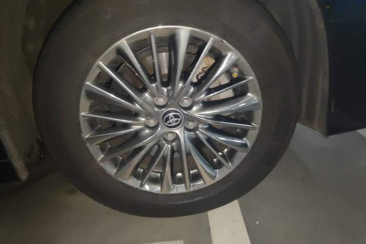 Used Toyota Vellfire 2019 Dual-Engine 2.5L HV Prestige Edition Right Front Wheel Hub