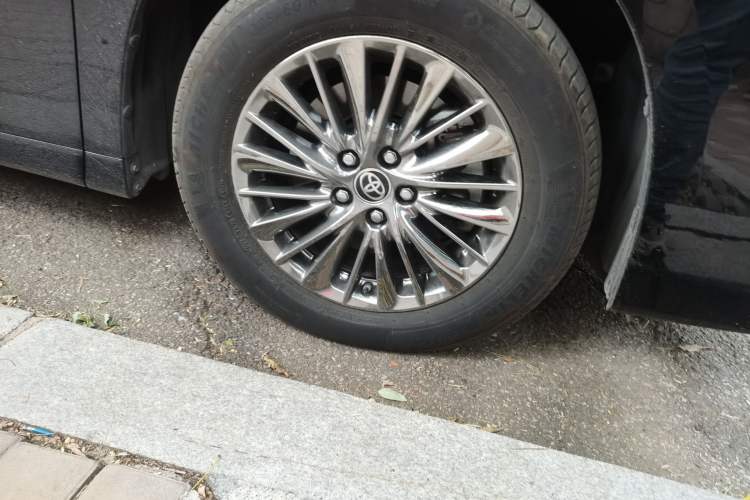 Used Toyota Vellfire 2019 Dual-Engine 2.5L HV Prestige Edition Right Front Wheel Hub