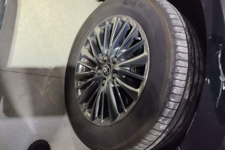 Used Toyota Vellfire 2019 Dual-Engine 2.5L HV Prestige Edition Right Front Wheel Hub