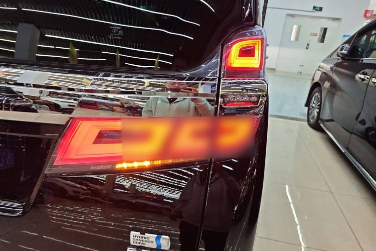 Used Toyota Vellfire 2019 Dual-Engine 2.5L HV Prestige Edition Right Rear Taillight