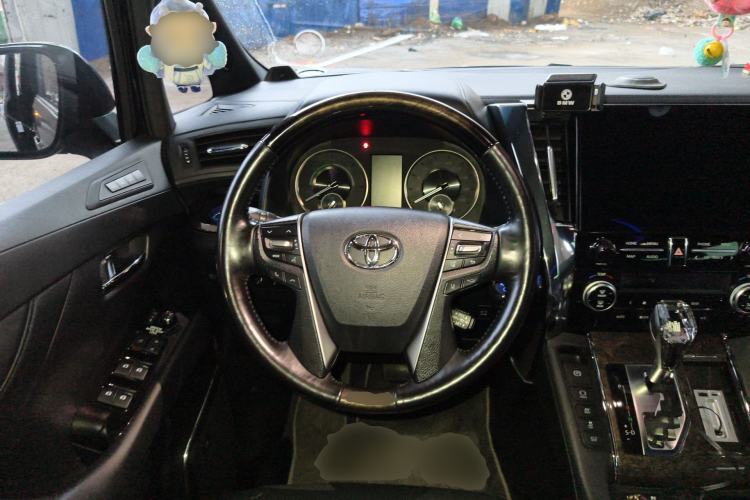 Used Toyota Vellfire 2019 Dual-Engine 2.5L HV Prestige Edition Steering Wheel