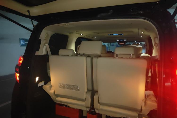 Used Toyota Vellfire 2019 Dual-Engine 2.5L HV Prestige Edition Trunk