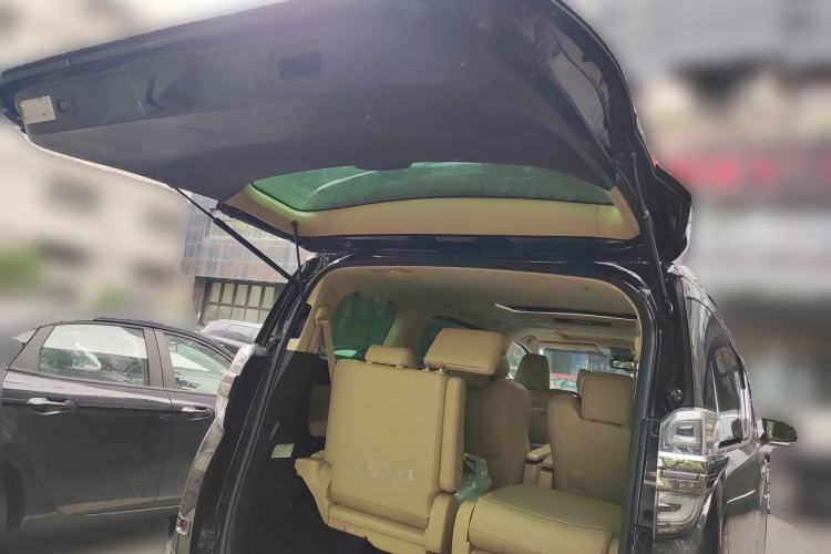 Used Toyota Vellfire 2019 Dual-Engine 2.5L HV Prestige Edition Trunk